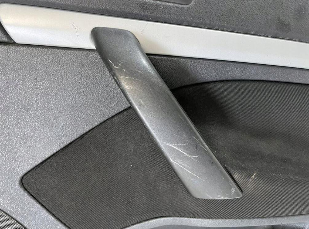 Skoda Octavia II 2004-2013 combi 1.9 TDI diesel 77 kW 2009  Tapacír dverí predný pravý 1Z9867212
