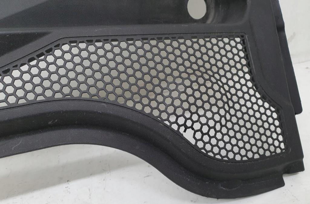 Audi A3 8P 2003-2012 hatchback 2.0 FSI petrol AT 110 kW 2004  Torpédo (plast pod čelným sklom) 8P1819415A