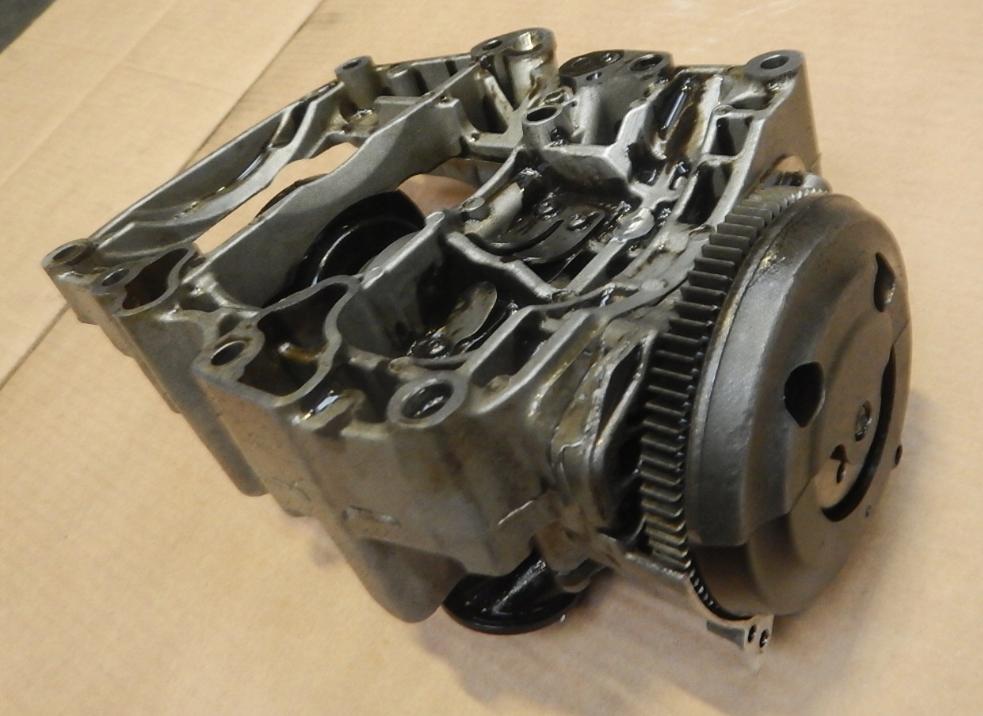 Seat Toledo IV 2012-2018 hatchback 1.4 TDI diesel MT 66 kW 2016  Olejová pumpa 04B145208G