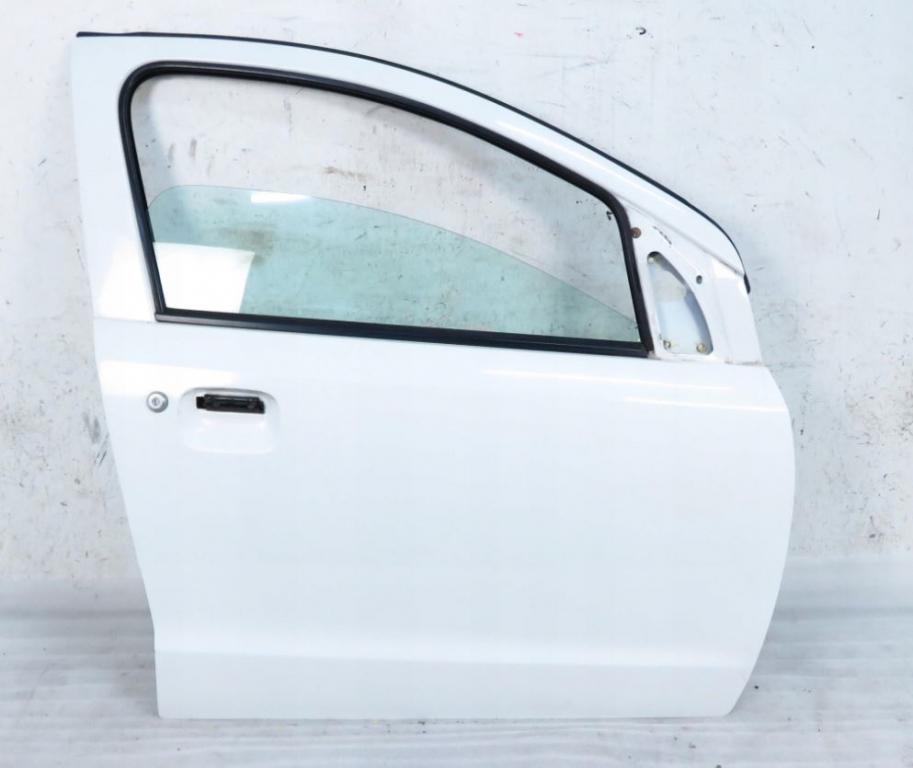 Suzuki Alto 2009-2014 hatchback 1.0 petrol MT 50 kW 2011  Dvere predné pravé