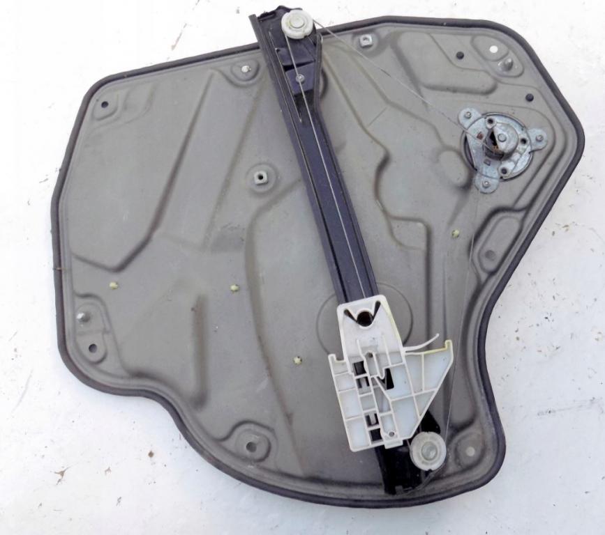 Skoda Octavia II 2004-2013 hatchback 1.9 TDI diesel MT 77 kW 2009  Mechanizmus sťahovania okna zadný pravý 1Z0839656