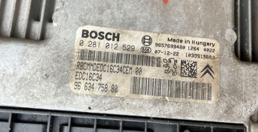 Peugeot 207 hatchback 1.4 HDI diesel MT 50 kW 2008  Riadiaca jednotka motora (štartovací komplet) 9663798280 9664055780 9663475880