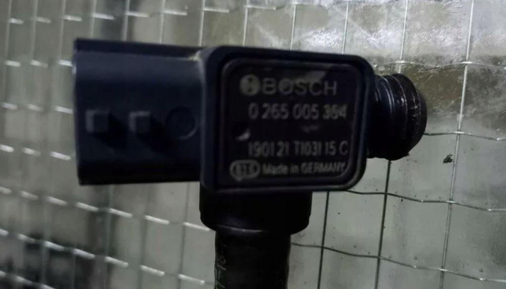 Dacia Logan II 2012-2020 sedan 1.0 petrol MT 54 kW 2018  Snímač 0265005354