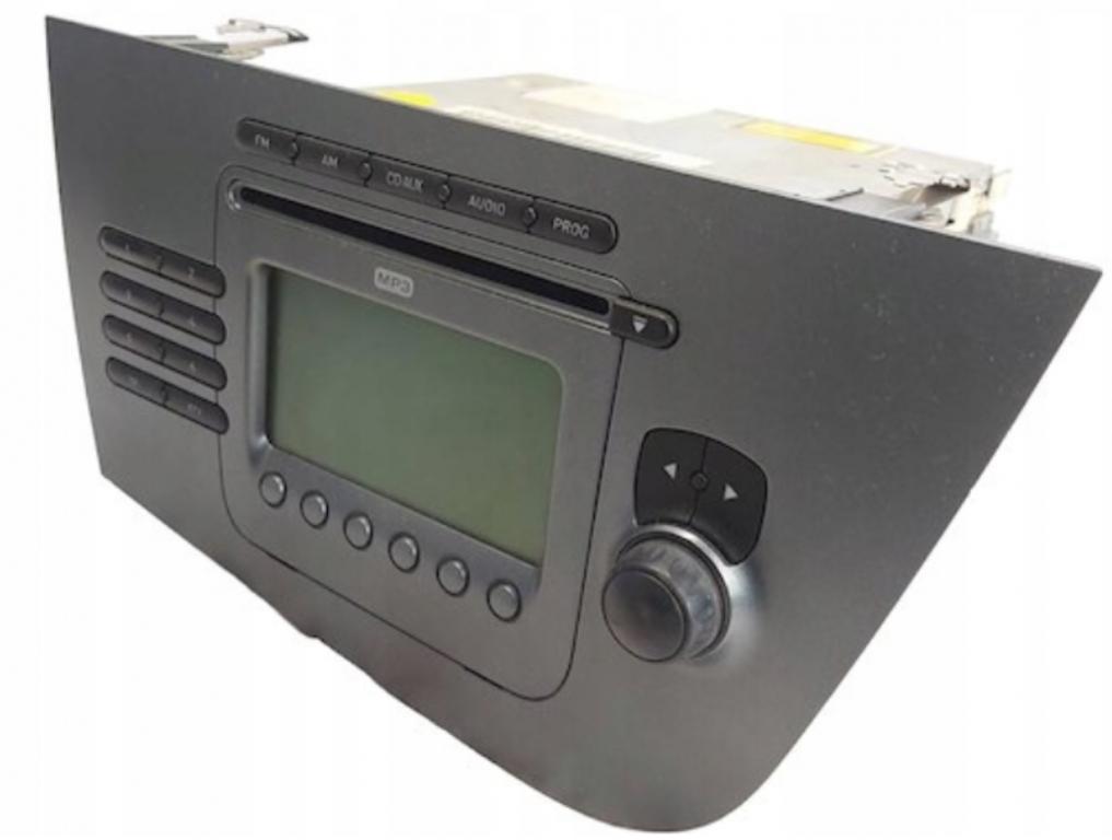 Seat Leon II 2005-2012 hatchback 1.6 8v petrol MT 75 kW 2007  Rádio 1P1035186B 7646546366