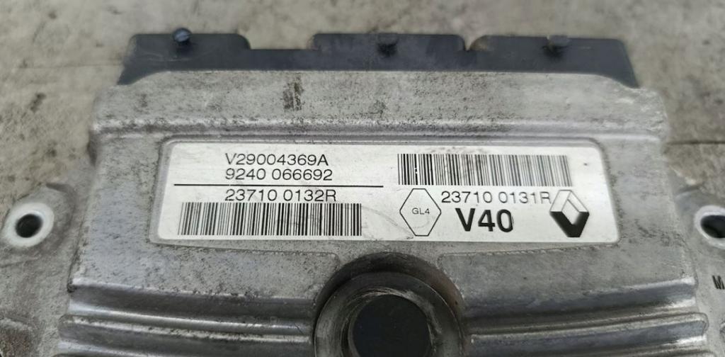 Renault Megane II 2003-2008 hatchback 1.6 16v petrol MT 83 kW 2004  Riadiaca jednotka motora 237100132R