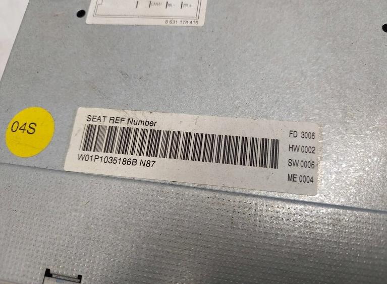 Seat Leon II 2005-2012 hatchback 1.6 8v petrol MT 75 kW 2007  Rádio 1P1035186B 7646546366