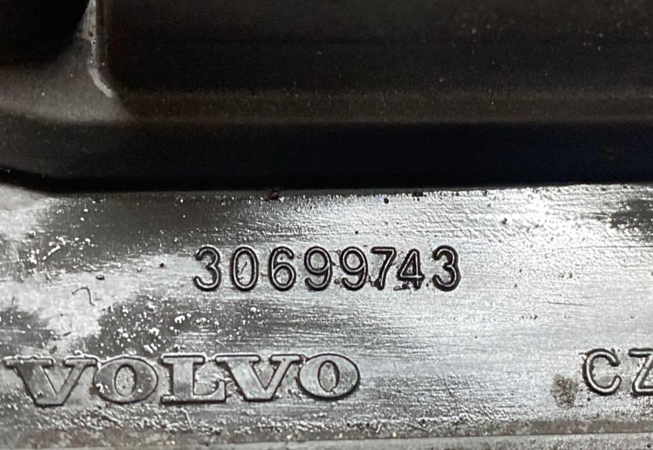 Volvo V70 III 2007-2016 Lišta osvetlenia ŠPZ 30699743