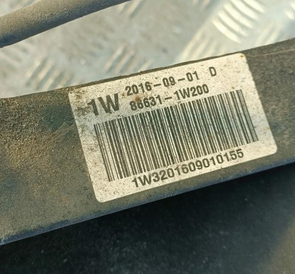 Kia Rio III 2011-2017 hatchback 1.2 16v petrol MT 62.5 kW 2014  Výstuha zadná 86631-1W200