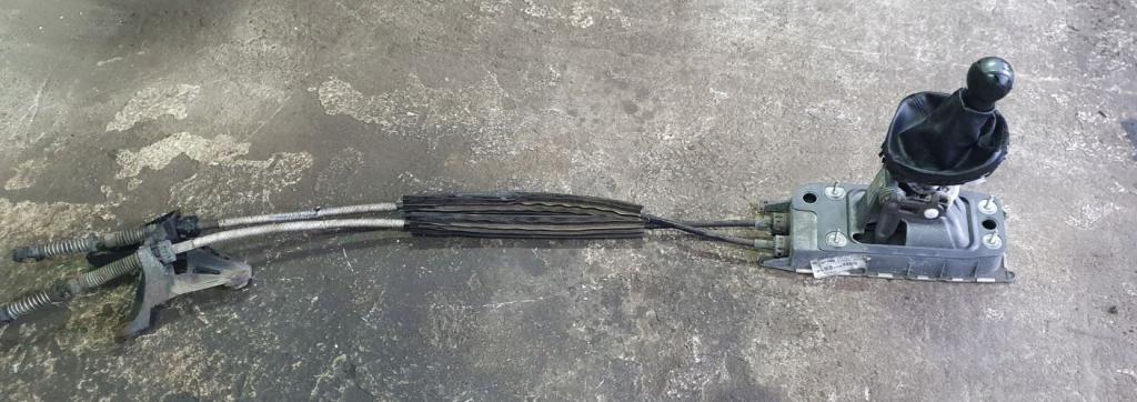 Seat Leon II 2005-2012 hatchback 1.9 TDI diesel MT 77 kW 2007  Rýchlostná páka (kulisa) 1K0711049BG