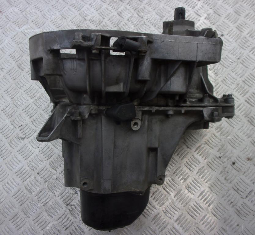 Renault Megane I 1995-2003 sedan 1.4 16v petrol MT 70 kW 2001 Prevodovka manuálna JB3973