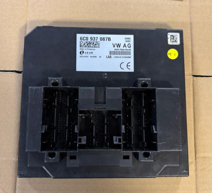 Skoda Fabia III 2014- hatchback 1.0 TSI petrol MT 70 kW 2020  Modul komfortu 6C0937087B