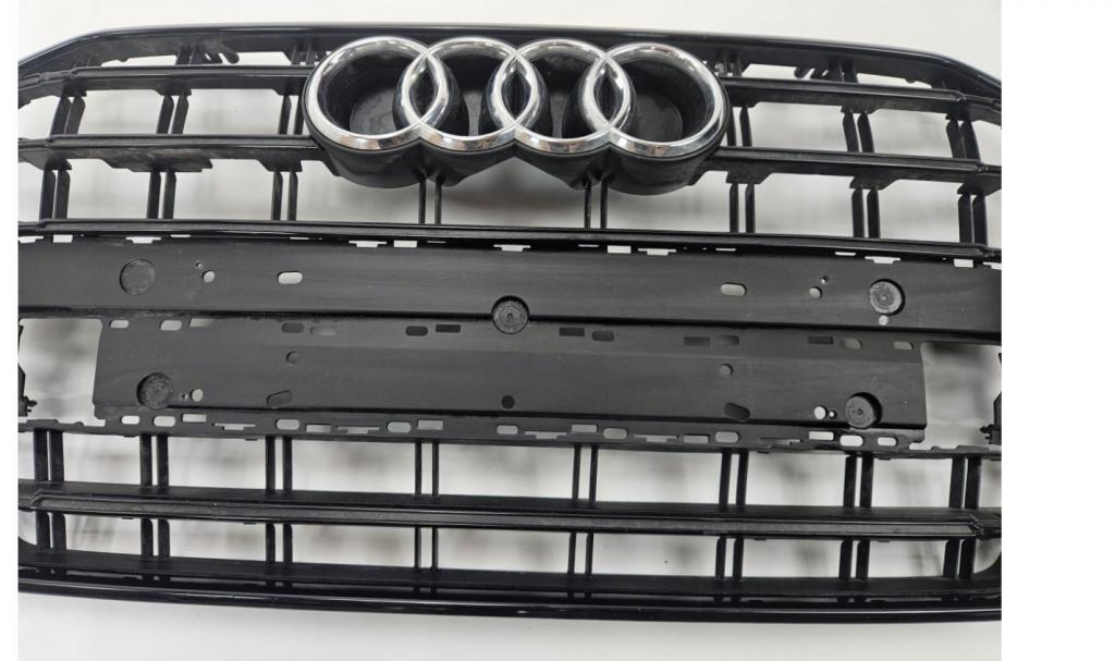 Audi A6 C7 2014-2018 S-line 2.0 TFSI petrol AT 155 kW 2015  Mriežka predná (maska chladiča) 4G0853653T
