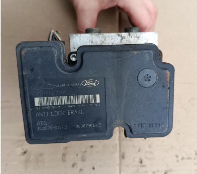 Ford Fusion hatchback 1.4 TDCi diesel 50 kW 2006  Pumpa ABS 4S61-2M110-CC