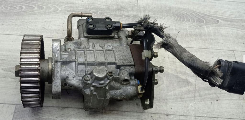 Volkswagen Sharan I 1995-2010 combi 1.9 TDI diesel MT 81 kW 1997  Vstrekovacie čerpadlo 028130115B ; 0460404968