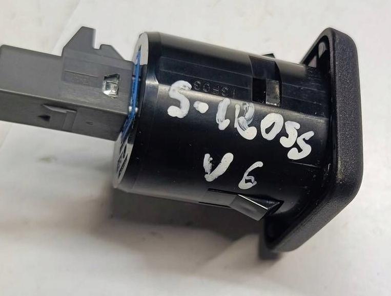 Suzuki SX4 S-Cross 2013-2021 USB port