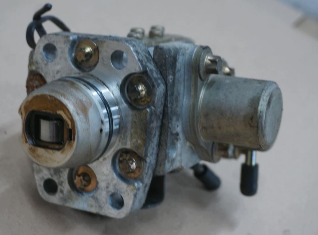 Mitsubishi Pajero Pinin 1998-2007 hatchback 1.8 16v petrol MT 88 kW 1999  Palivové čerpadlo MD356425 ; E3T02071