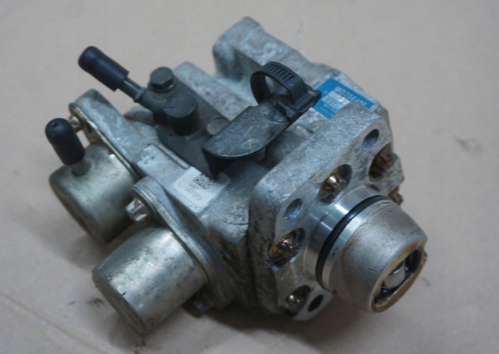 Mitsubishi Pajero Pinin 1998-2007 hatchback 1.8 16v petrol MT 88 kW 1999  Palivové čerpadlo MD356425 ; E3T02071