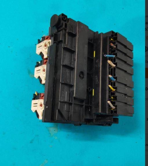 Citroen Jumpy II 2007-2016 hatchback 2.0 HDI diesel MT 88 kW 2010  Poistková skrinka 9675878080