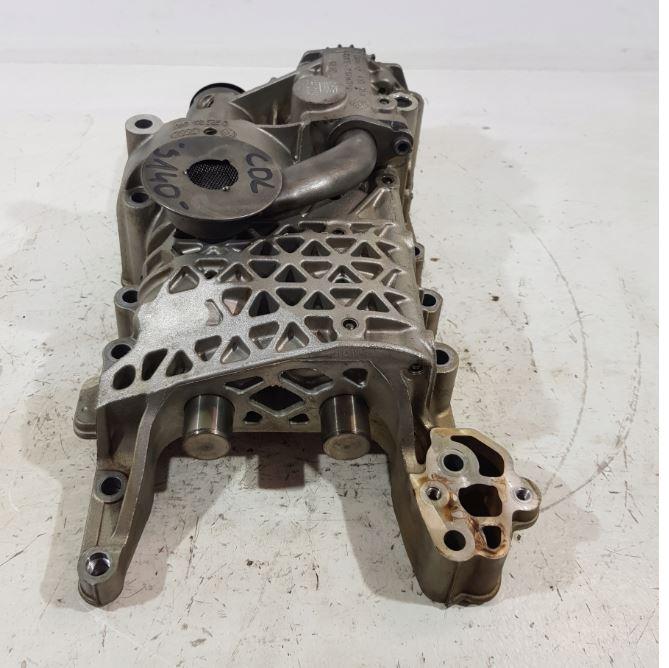 Audi A6 C6 2004-2011 sedan 2.0 TFSI petrol MT 125 kW 2007  Olejová pumpa 06B103535G