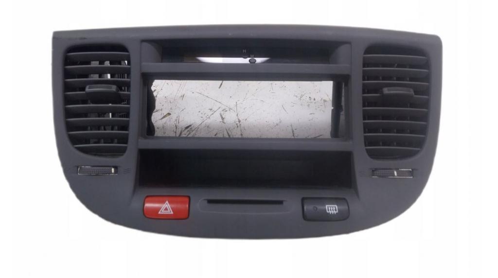 Kia Rio II 2005-2011 hatchback 1.4 16v petrol MT 71 kW 2009  Mriežka kúrenia (fukár) 1G847-28000