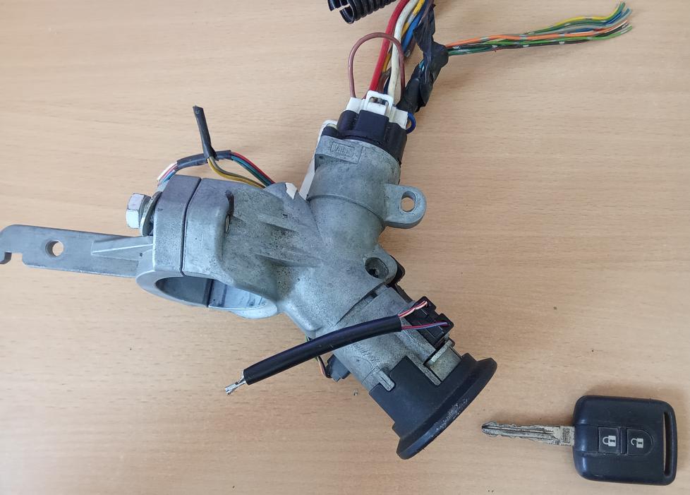 Nissan Micra K12 2003-2010 hatchback 1.2 16v petrol MT 48 kW 2006  Spínacia skrinka N0501653