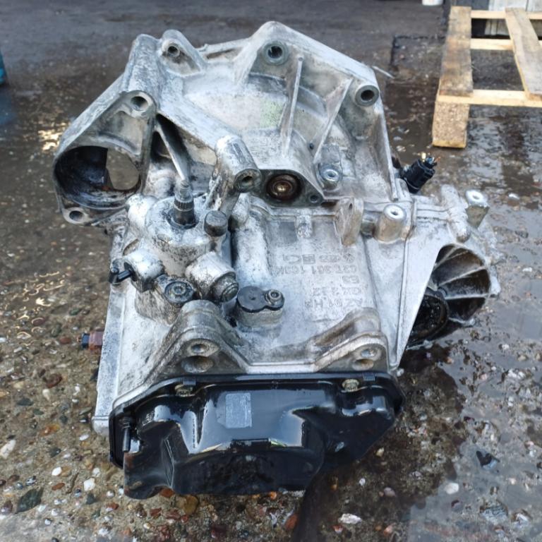 Audi A2 hatchback 1.4 16v petrol AUA MT 55 kW 2000  Prevodovka FDM