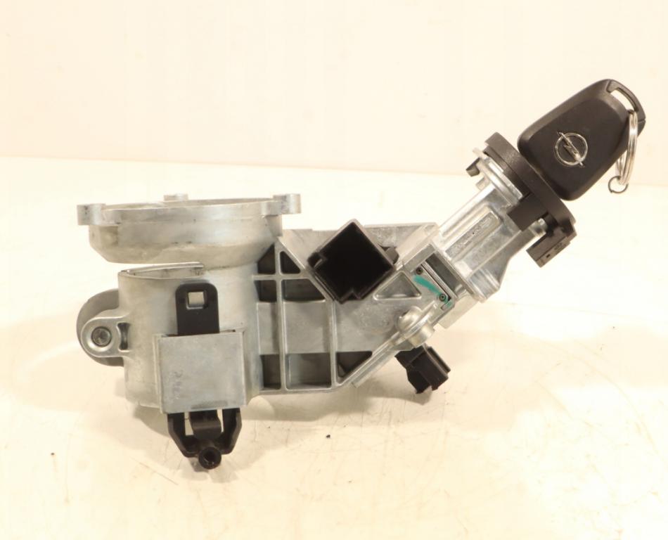 Opel Corsa D 2006-2014 hatchback 1.4 16v petrol MT 66 kW 2008  Spínacia skrinka 56155E