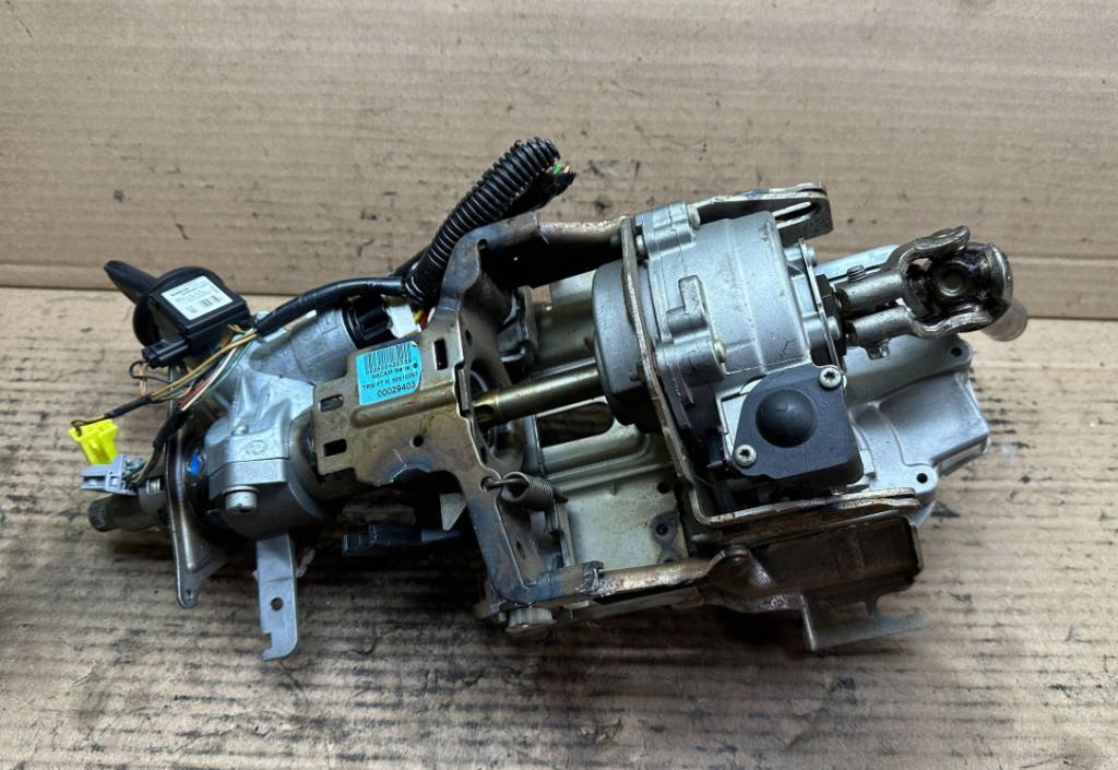 Nissan Micra K13 2010-2017 hatchback 1.2 12v petrol MT 59 kW 2011  Servočerpadlo 48810AX705