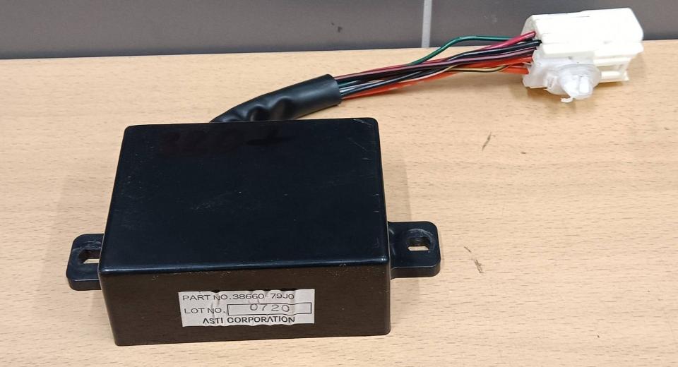 Suzuki SX4 I 2006-2014 hatchback 1.6 16v petrol MT 87 kW 2012  Modul 38660-79J0