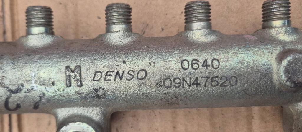 Mitsubishi L200 IV 2006-2015 hatchback 2.5 DID diesel MT 100 kW 2009  Vstrekovacia lišta 064009N47520