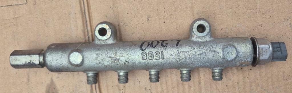 Mitsubishi L200 IV 2006-2015 hatchback 2.5 DID diesel MT 100 kW 2009  Vstrekovacia lišta 064009N47520