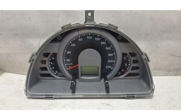 Volkswagen Fox hatchback 1.2 6v petrol MT 40 kW 2006  Prístrojová doska 5Z0920820NX