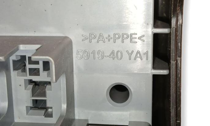 Mazda 6 II GH 2007-2012 combi 2.2 CITD diesel MT 132 kW 2011  Poistková skrinka 591940YA1