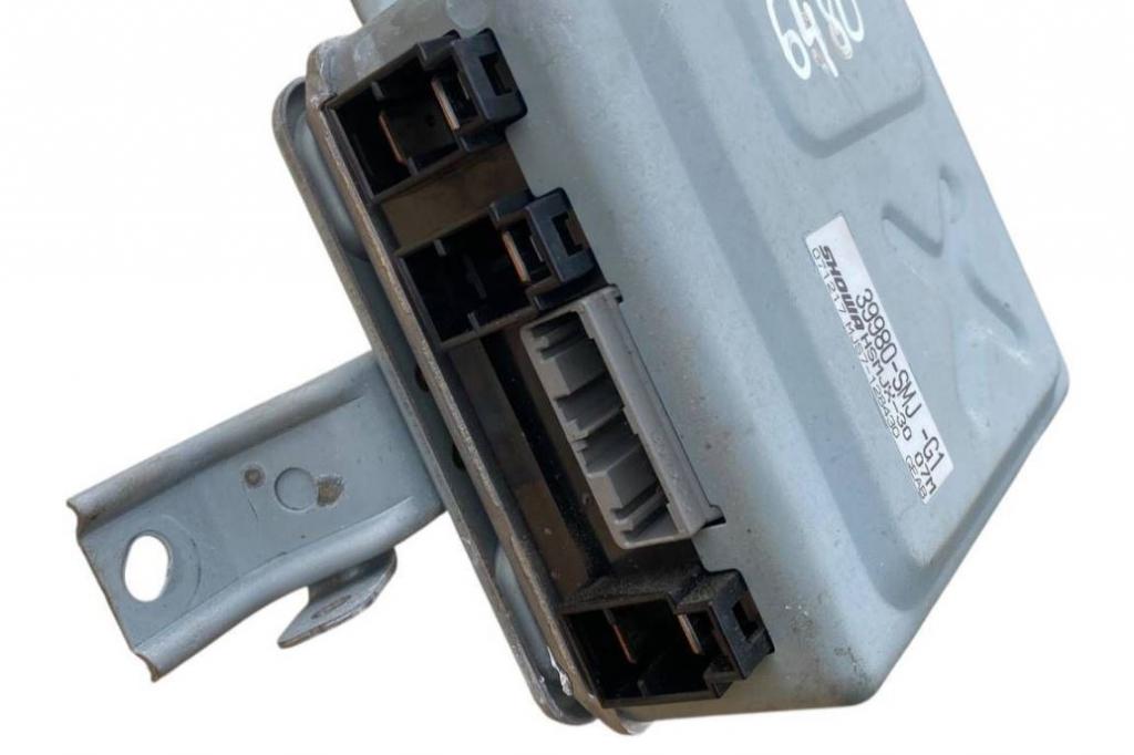 Honda Civic VIII 2006-2011 sedan 1.8 16v petrol AT 103 kW 2009  Riadiaca jednotka ostatné 39980SMJG1 HSMJX30 39980SMJG12