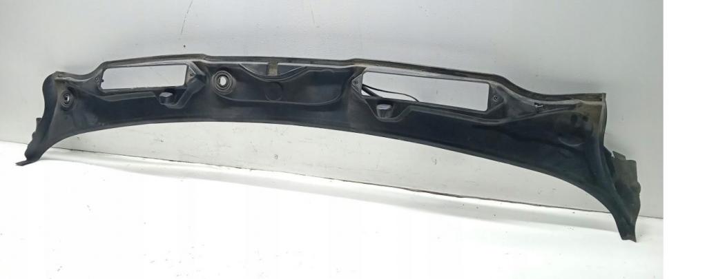 BMW 3 E90 2005-2013 sedan 2.0 petrol MT 95 kW 2006  Torpédo (plast pod čelným sklom) 57550913