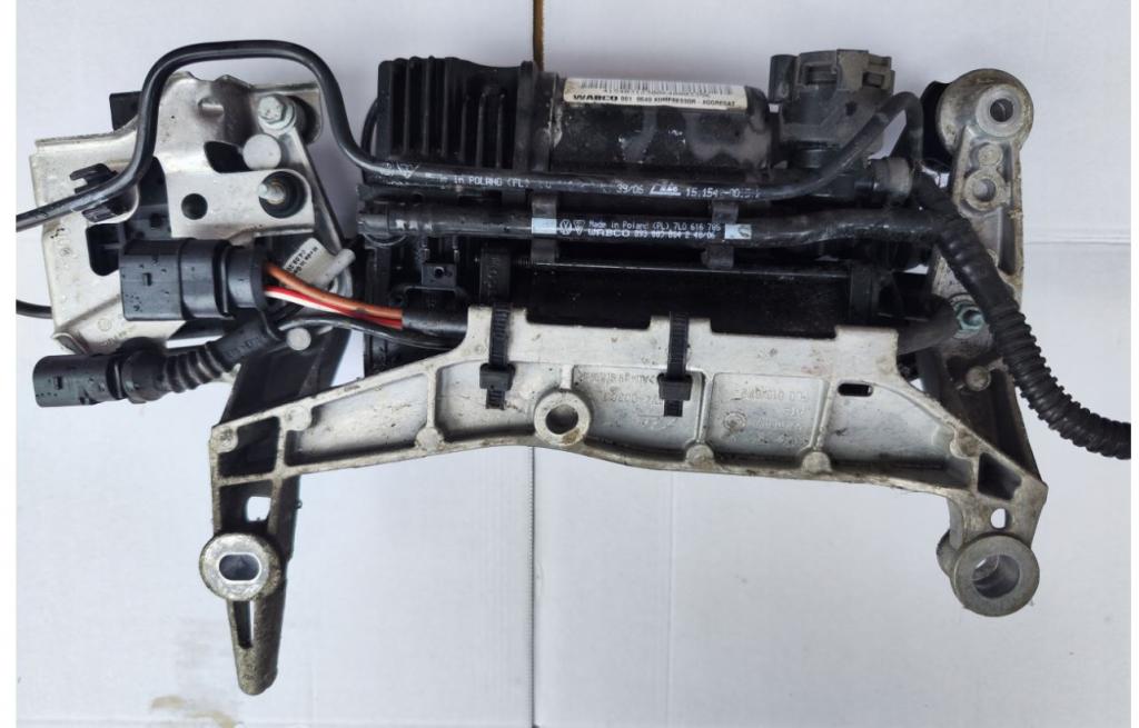 Audi Q7 2005-2015 hatchback 4.2 TDI diesel AT 240 kW 2008  Kompresor 7L8616006A ; 15150000373