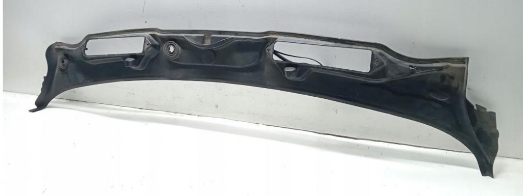 BMW 3 E90 2005-2013 sedan 2.0 petrol MT 95 kW 2006  Torpédo (plast pod čelným sklom) 57550913