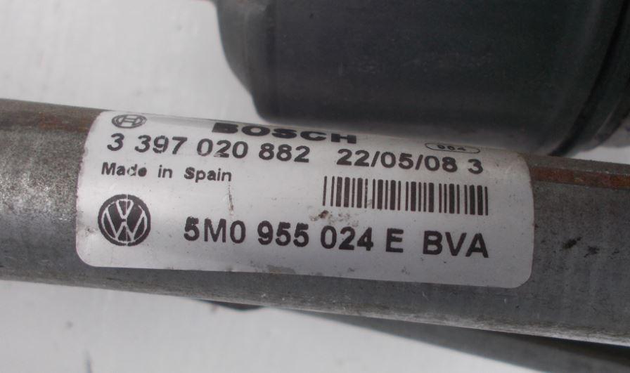 Volkswagen Golf V 2003-2009 hatchback 1.9 TDI diesel MT 66 kW 2004 Mechanizmus stieračov predný 5M0955024E