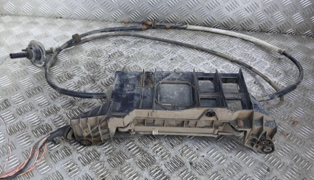 Renault Scenic II 2003-2009 hatchback 1.5 DCI diesel MT 78 kW 2007 Ručná brzda elektrická 8200571486