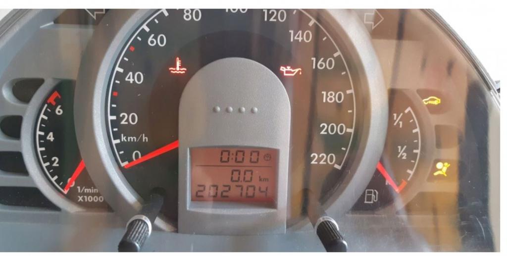 Volkswagen Fox hatchback 1.2 petrol BMD MT 40 kW 2005  Prístrojová doska 5Z0920820