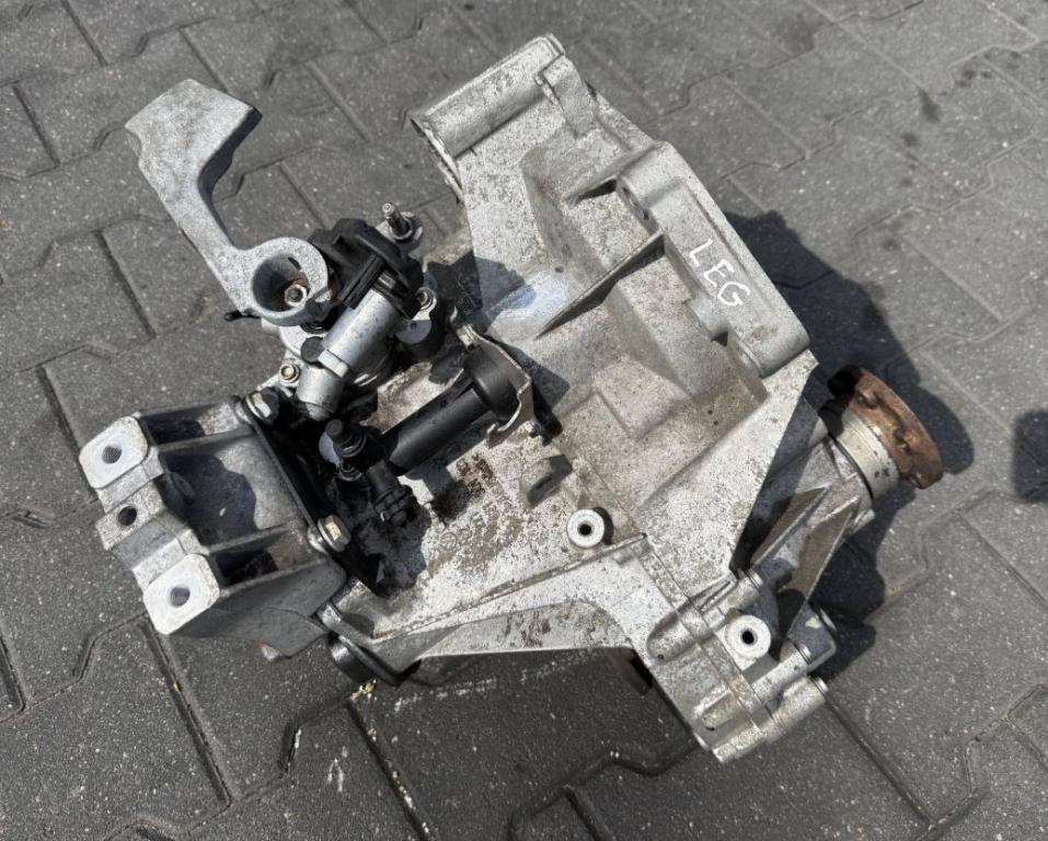 Volkswagen Golf VI 2008-2013 hatchback 1.4 16v petrol MT 59 kW 2009  Prevodovka manuálna LEG