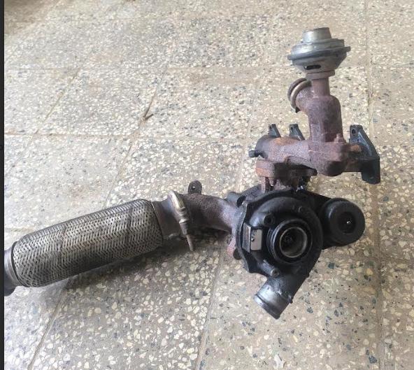 Citroen C5 I 2001-2008 hatchback 2.0 HDI diesel AT 80 kW 2001  Výfukové potrubie + turbo  K03-321 246
