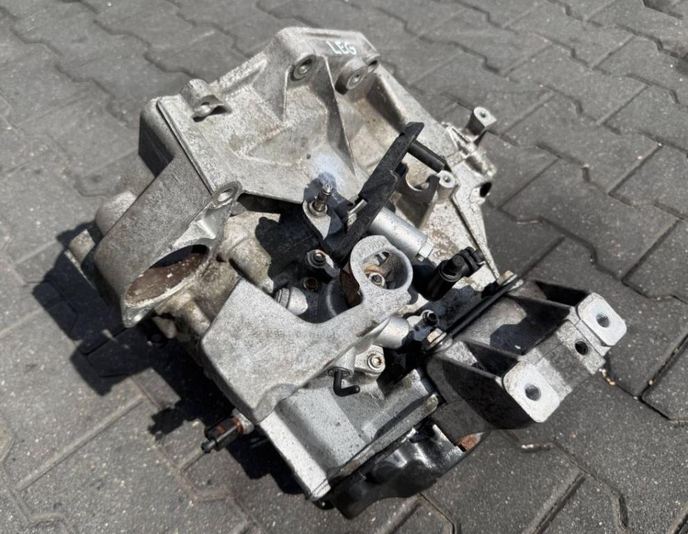 Volkswagen Golf VI 2008-2013 hatchback 1.4 16v petrol MT 59 kW 2009  Prevodovka manuálna LEG