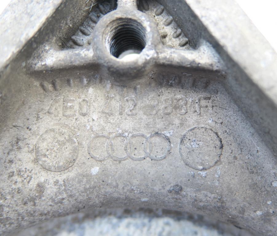 Audi A8 D3 2002-2009 sedan 4.2 TDI V8 diesel AT 240 kW 2006 Uloženie tlmiča 4E0412383F