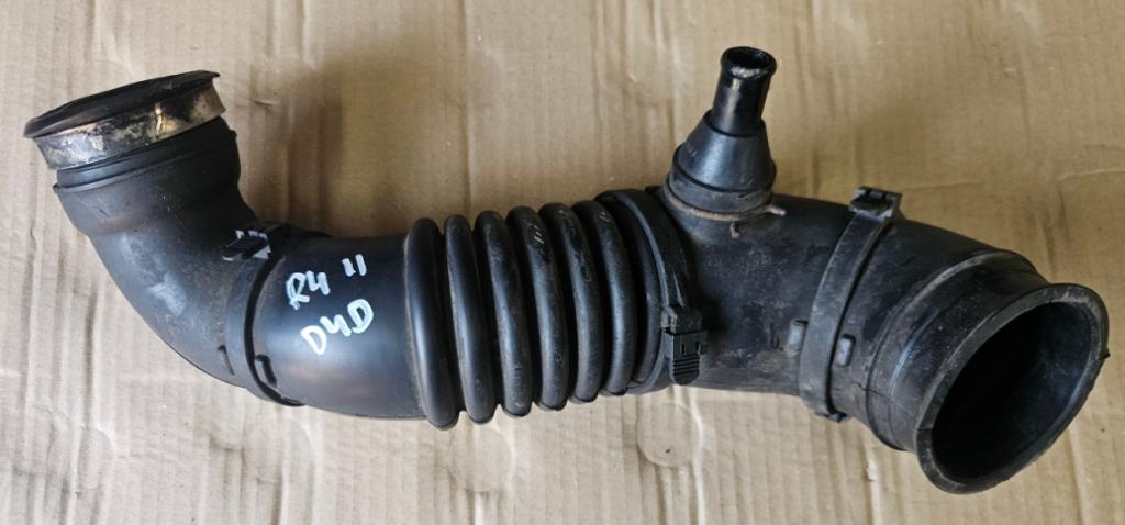 Toyota Rav4 II 2000-2005 hatchback 2.0 D4D diesel MT 85 kW Hadica chladenia vzduchu 1788027060