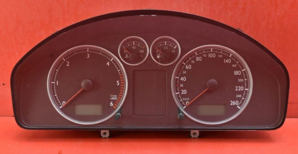 Seat Alhambra I 1996-2010 hatchback 1.9 TDI diesel MT 85 kW 2005  Prístrojová doska 7M7920800J