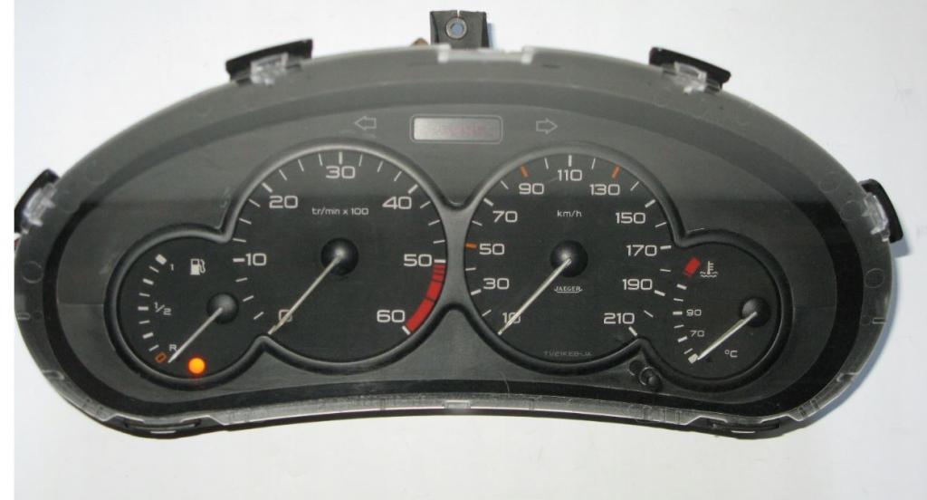 Peugeot 206 hatchback 1.9 D diesel MT 51 kW 2001  Prístrojová doska 9641573680 09032109905