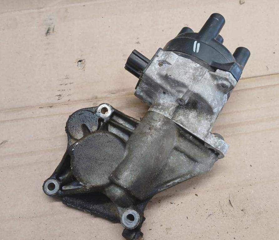 Suzuki Vitara I 1988-1998 hatchback 1.6 petrol MT 60 kW 1990  Rozdeľovač 33100-58b10
