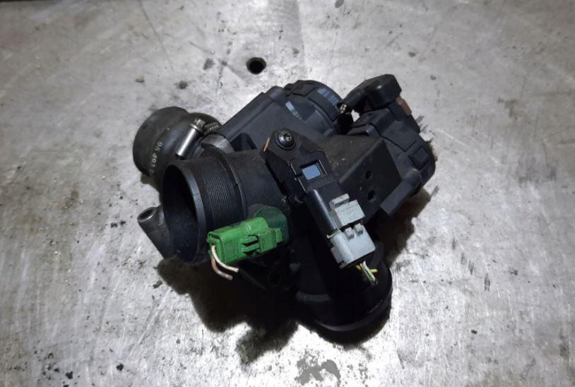 Ford Focus Mk2 2004-2011 hatchback 1.6 TDCI diesel MT 80 kW 2005  Škrtiaca klapka 9686487880 25352157
