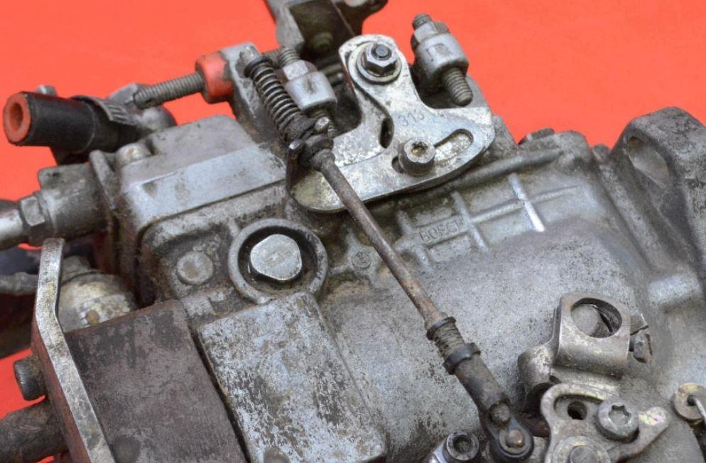 Volkswagen Vento sedan 1.9 D diesel MT 47 kW 1993  Vstrekovacie čerpadlo 0460484046 028130107Q